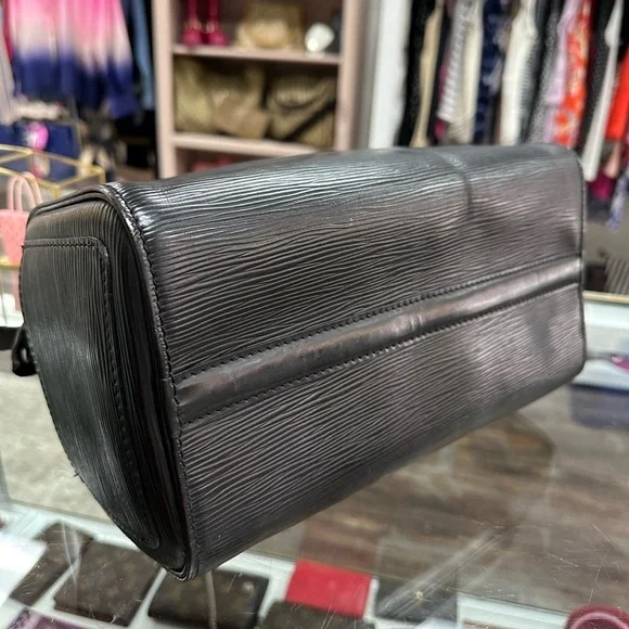 Louis Vuitton Epi Black Speedy 25 Leather Top Handle Bag - Picture 6 of 8